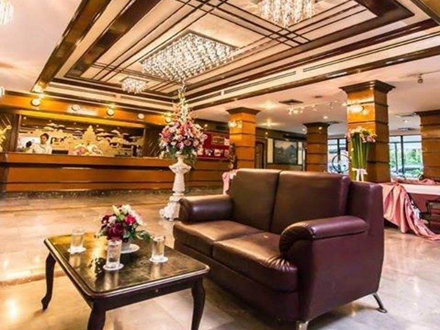 Korat Hotel - Sha Plus Nakhonratchasima Екстериор снимка