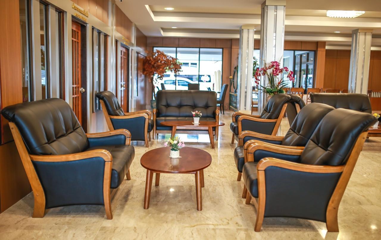 Korat Hotel - Sha Plus Nakhonratchasima Екстериор снимка
