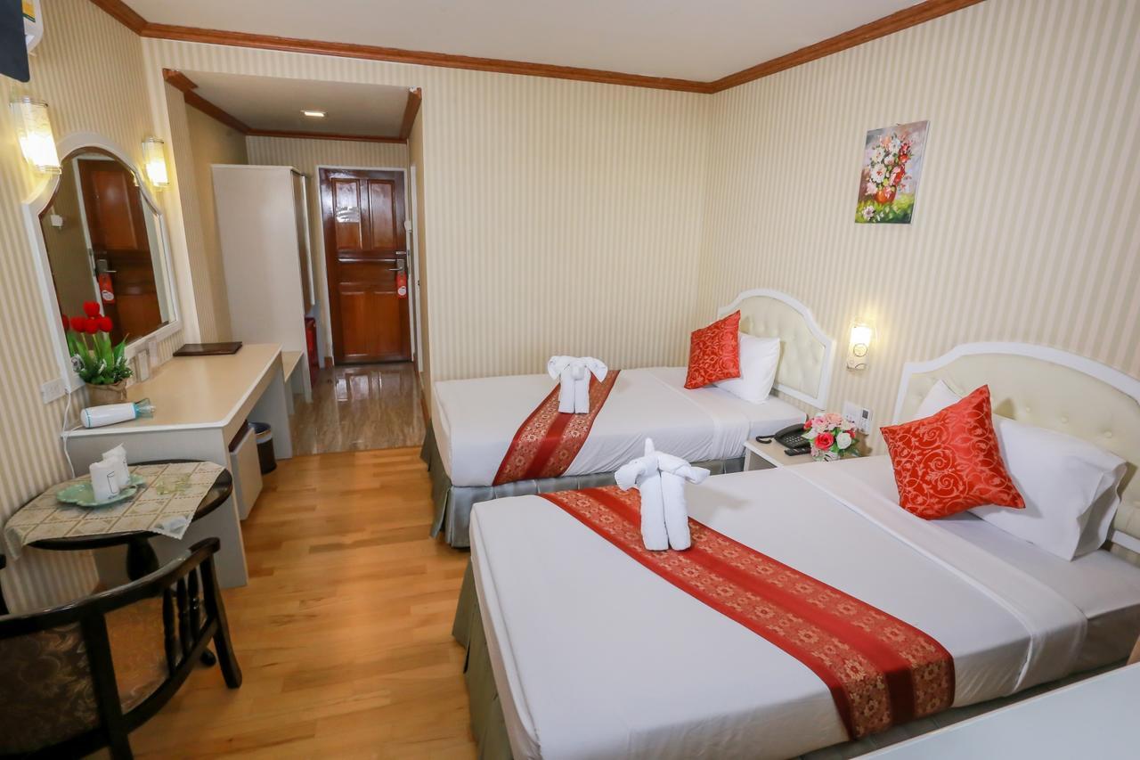 Korat Hotel - Sha Plus Nakhonratchasima Екстериор снимка